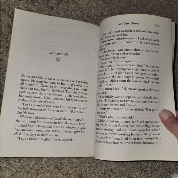 Last One Home A Novel In Large Print Softcover Book by Debbie Macomber - Picture 13 of 14